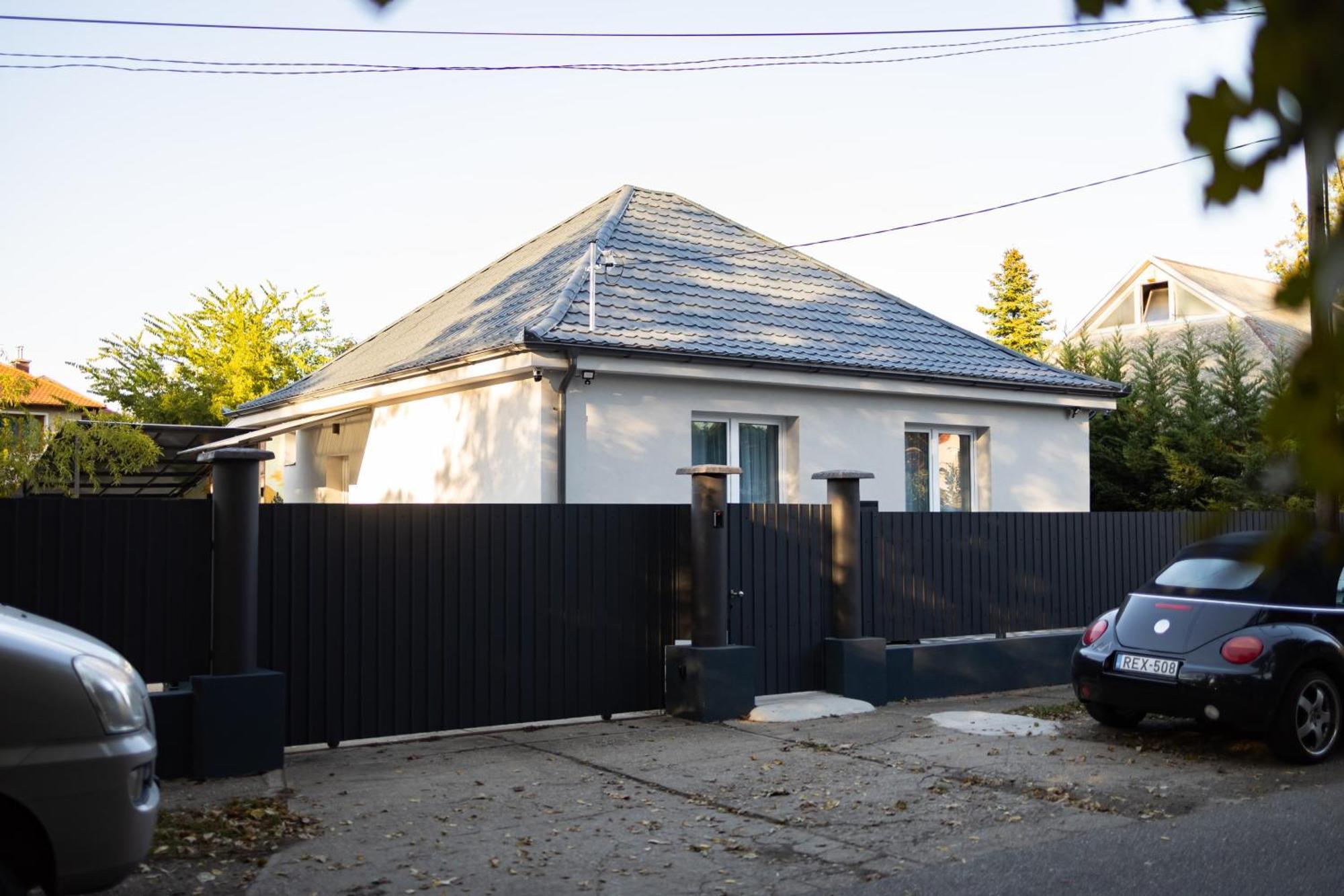 Fonix Apartman Debrecen Buitenkant foto